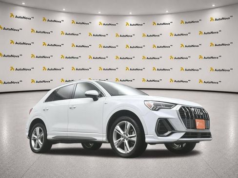 Used 2020 Audi Q3 2.0T Premium Plus w/ Premium Plus Package AWD/4WD image 46