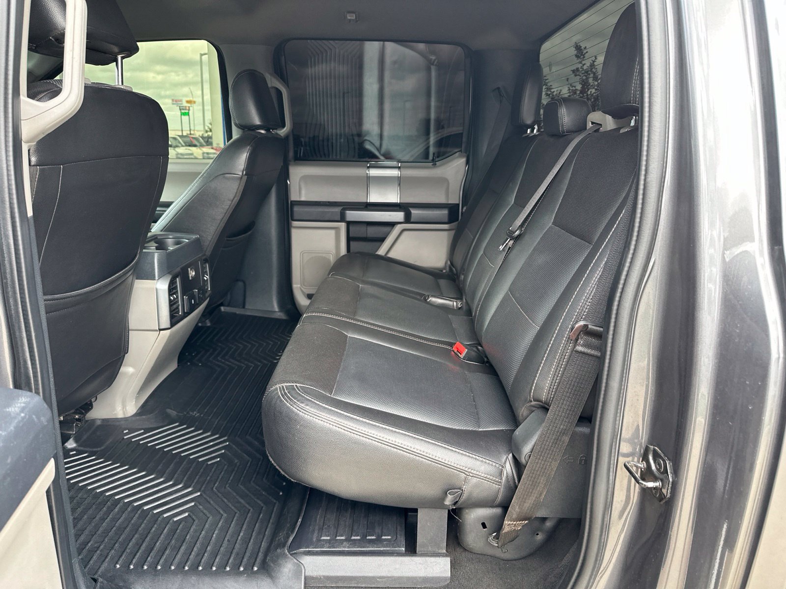 Used 2022 Ford F250 XLT w/ XLT Premium Package AWD/4WD image 12