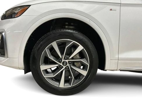Used 2023 Audi Q5 2.0T Premium w/ Convenience Package AWD/4WD image 14