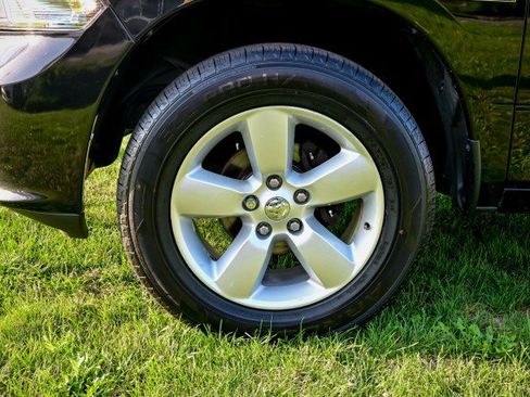Used 2016 RAM 1500 Express AWD/4WD image 42