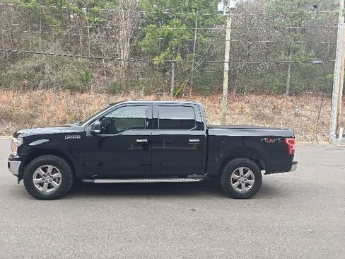 Used 2018 Ford F150 XLT w/ Equipment Group 302A Luxury image 5