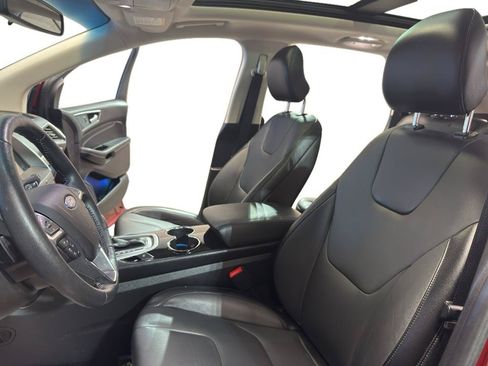 Used 2017 Ford Edge Titanium w/ Technology Package AWD/4WD image 16