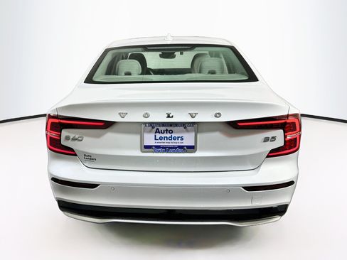 Used 2023 Volvo S60 B5 Core FWD image 6