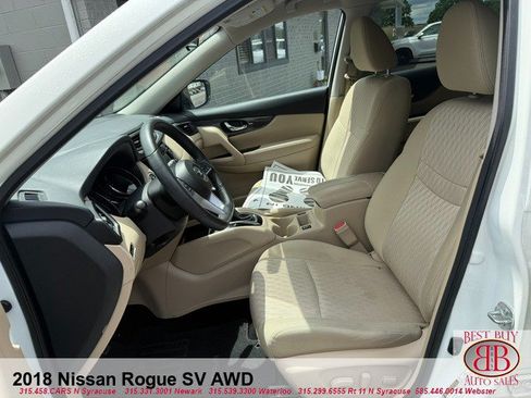 Used 2018 Nissan Rogue SV AWD/4WD image 10