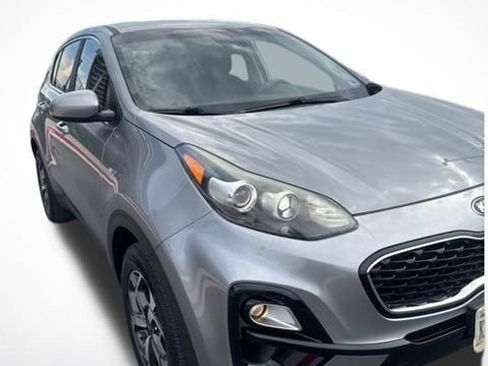 Used 2020 Kia Sportage LX AWD/4WD image 11