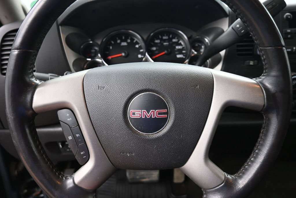 Used 2011 GMC Sierra 2500 SLE w/ Convenience Package AWD/4WD image 18