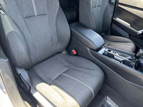 Used 2025 Honda Accord Sport image 9