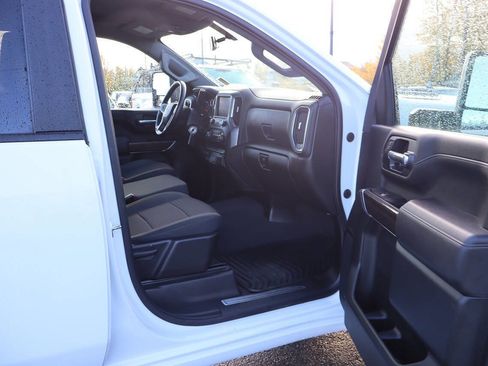 Used 2023 Chevrolet Silverado 2500 LT image 25