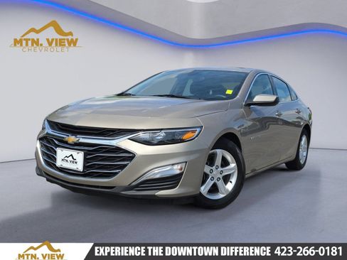 Used 2022 Chevrolet Malibu LS w/ Driver Confidence Package II FWD image 1