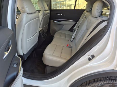 Certified 2023 Cadillac XT4 Luxury w/ Cold Weather Package AWD/4WD image 13