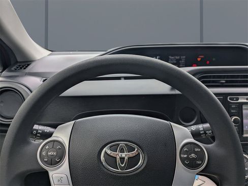 Used 2015 Toyota Prius C Four image 30