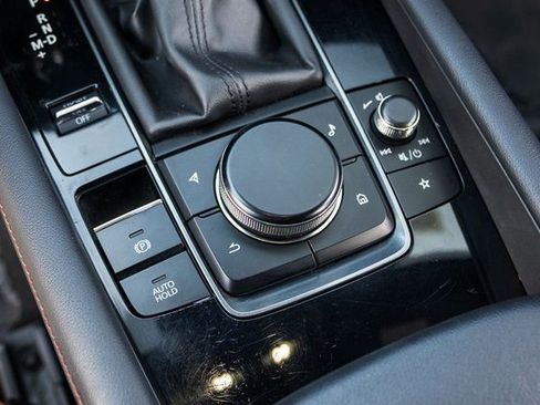 Used 2024 MAZDA MAZDA3 s image 26