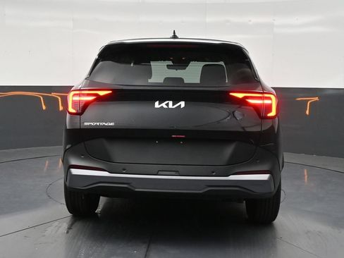 Used 2026 Kia Sportage LX FWD image 4