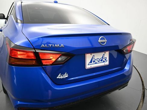 Certified 2025 Nissan Altima 2.5 SR FWD image 23