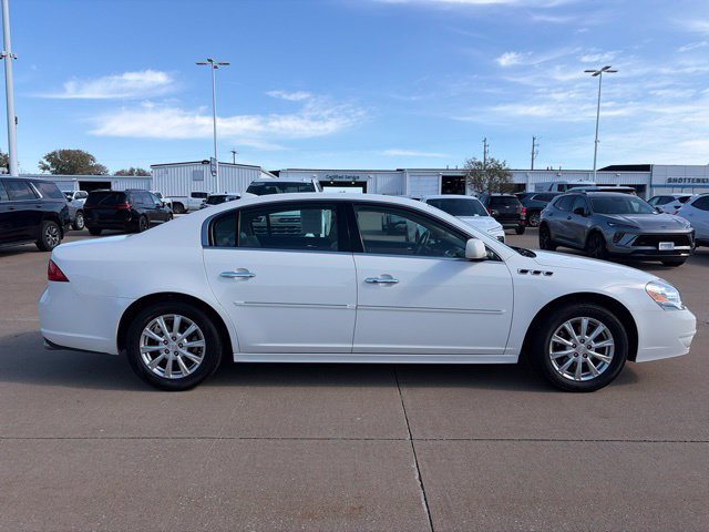 Used 2010 Buick Lucerne CXL w/ Driver Confidence Package FWD image 2