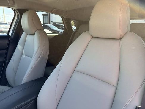 Certified 2025 MAZDA CX-30 AWD 2.5 S w/ Preferred Package image 29