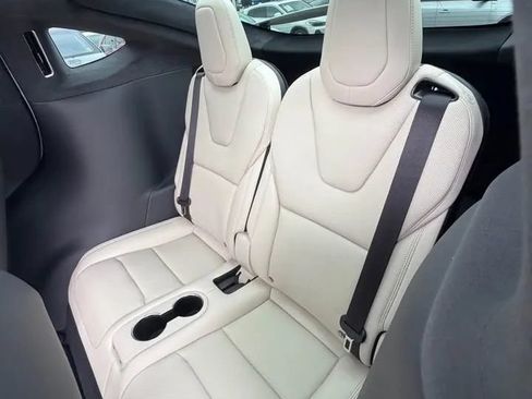 Used 2026 Tesla Model X Plaid AWD/4WD image 9