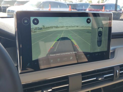 New 2026 Lincoln Corsair Premiere image 21