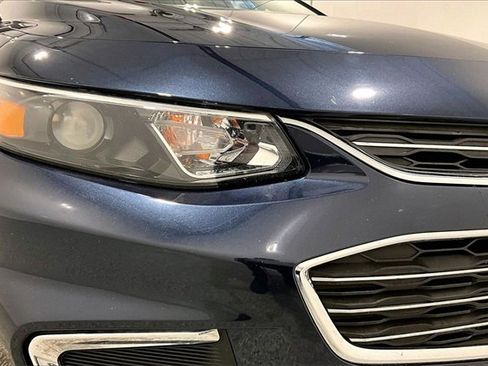 Used 2018 Chevrolet Malibu LS image 32