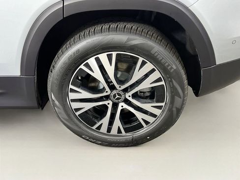 New 2026 Mercedes-Benz GLB 250 4MATIC image 32