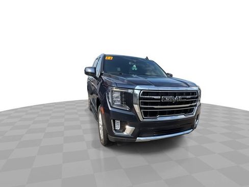Used 2024 GMC Yukon SLT w/ SLT Luxury Package AWD/4WD image 2