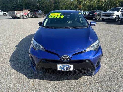Used 2017 Toyota Corolla SE w/ Carpet Mat Package (TMS) FWD image 9