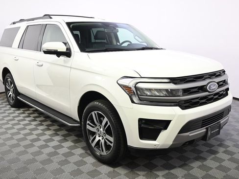 Used 2023 Ford Expedition Max XLT AWD/4WD image 8