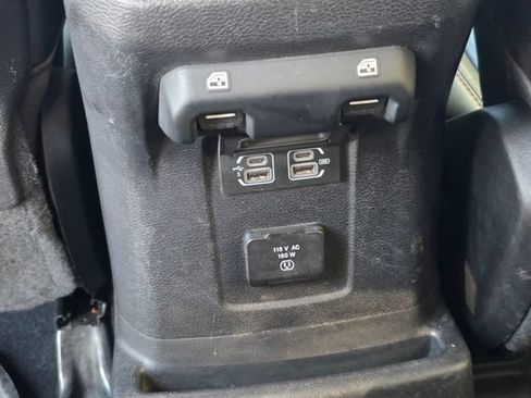 Used 2020 Jeep Wrangler Unlimited Rubicon w/ Advanced Safety Group AWD/4WD image 33
