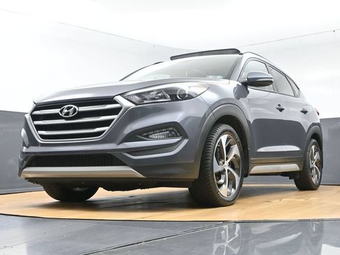 Used 2017 Hyundai Tucson Value AWD/4WD image 45