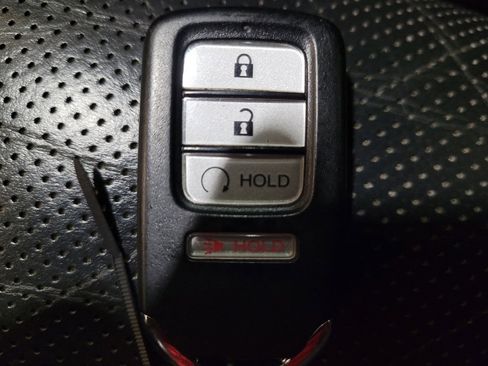 Used 2017 Honda Ridgeline RTL-T image 32