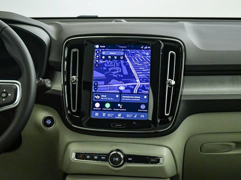 Certified 2026 Volvo XC40 B5 Plus w/ Protection Package Premier AWD/4WD image 14