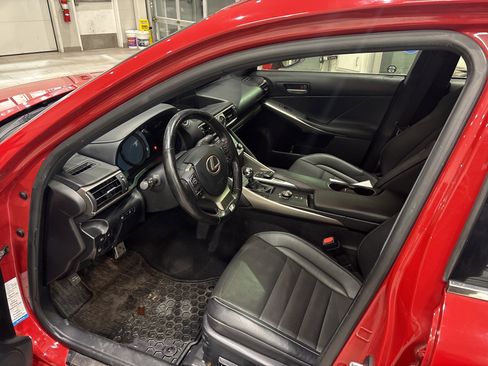 Used 2017 Lexus IS 300 F Sport image 10