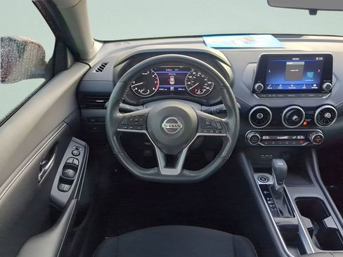 Certified 2021 Nissan Sentra SV image 15