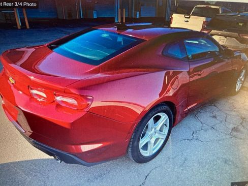 Used 2023 Chevrolet Camaro LT RWD image 4