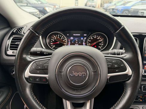 Used 2020 Jeep Compass Limited AWD/4WD image 27