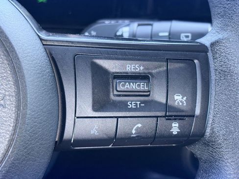 Used 2025 Nissan Kicks S FWD image 21