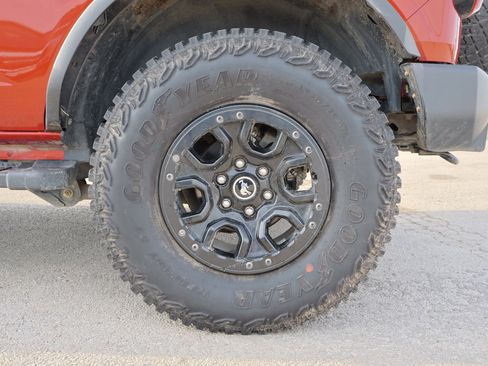 Certified 2023 Ford Bronco Wildtrak image 20