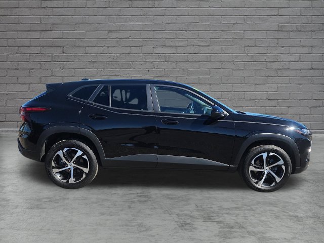Used 2025 Chevrolet Trax RS FWD image 6