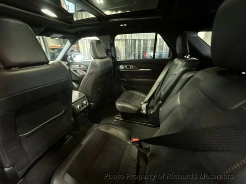Used 2025 Ford Explorer ST AWD/4WD image 20
