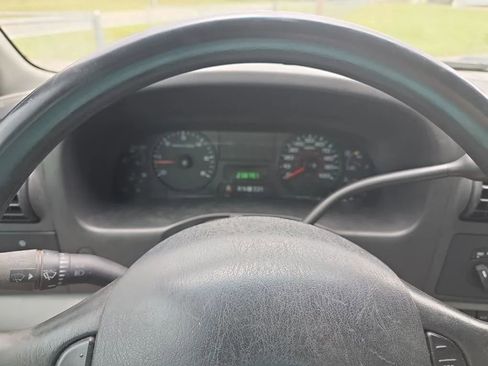 Used 2006 Ford F350 4x4 Regular Cab Super Duty image 15