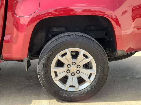 Used 2020 Chevrolet Colorado LT w/ LT Convenience Package RWD image 29