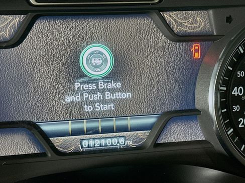 Used 2024 RAM 2500 Laramie w/ Safety Group image 19