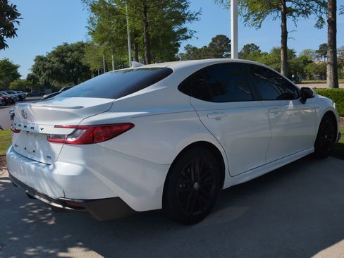 Certified 2025 Toyota Camry SE image 10