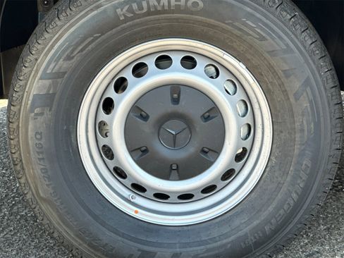 New 2025 Mercedes-Benz Sprinter 2500 image 31