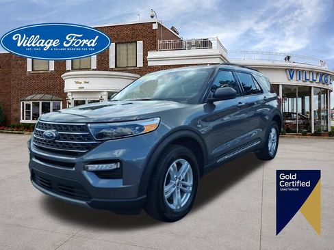 Used 2024 Ford Explorer XLT w/ Equipment Group 202A AWD/4WD image 1