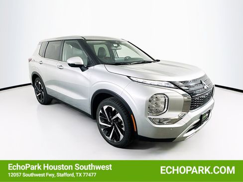 Used 2024 Mitsubishi Outlander SE FWD image 1
