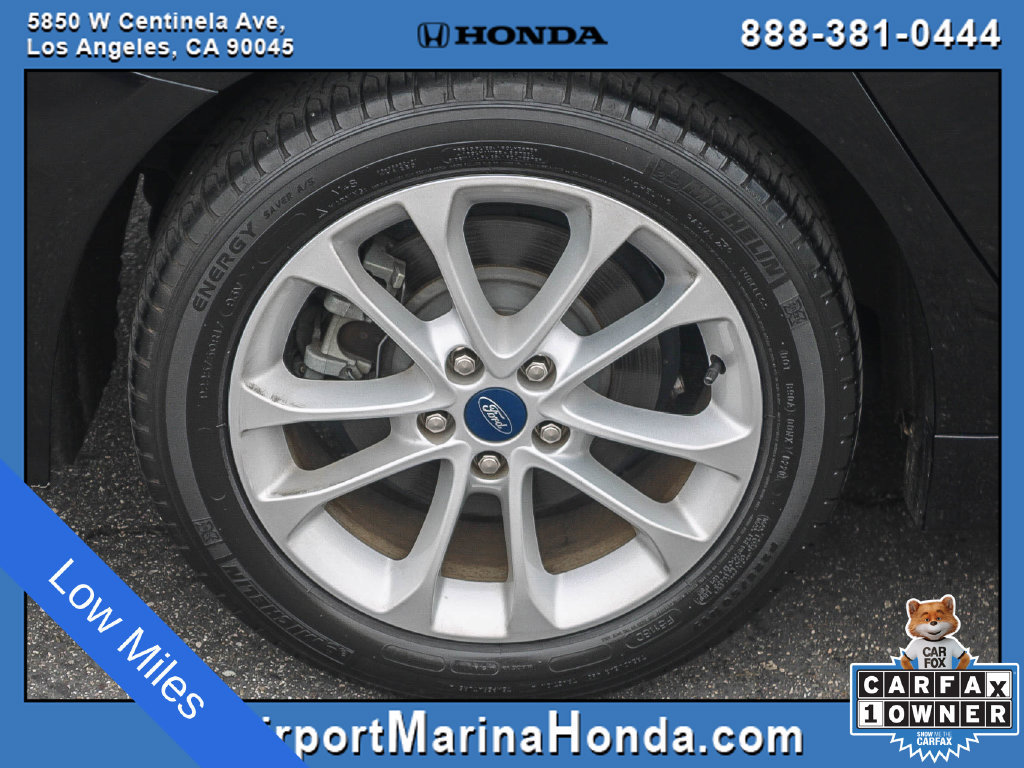 Used 2020 Ford Fusion SE FWD image 19