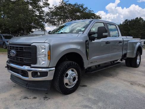 Certified 2023 Ford F350 XL w/ 360-Degree Camera Package AWD/4WD image 8