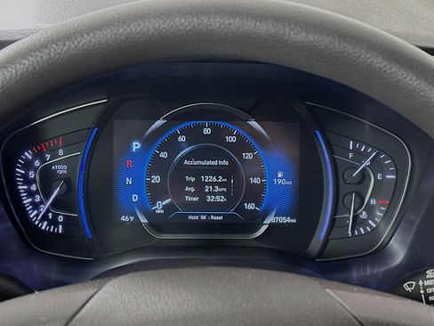 Used 2020 Hyundai Santa Fe SEL image 12