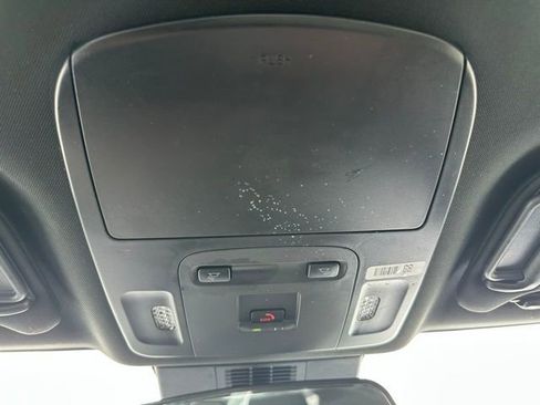 Used 2025 Toyota Camry SE image 21